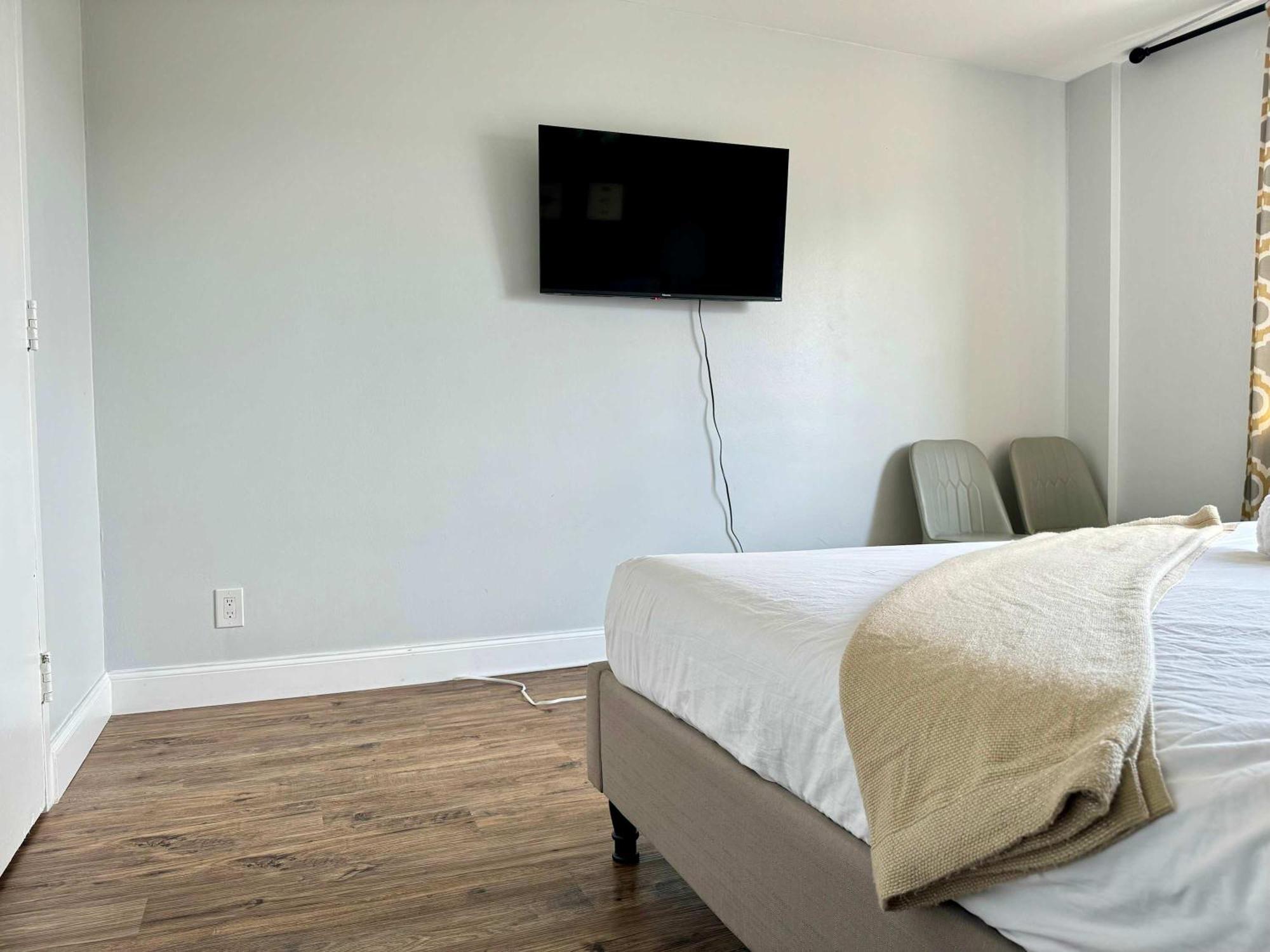 Appartement View 16th Floor 2 Bath Free Parking Lm1607 *